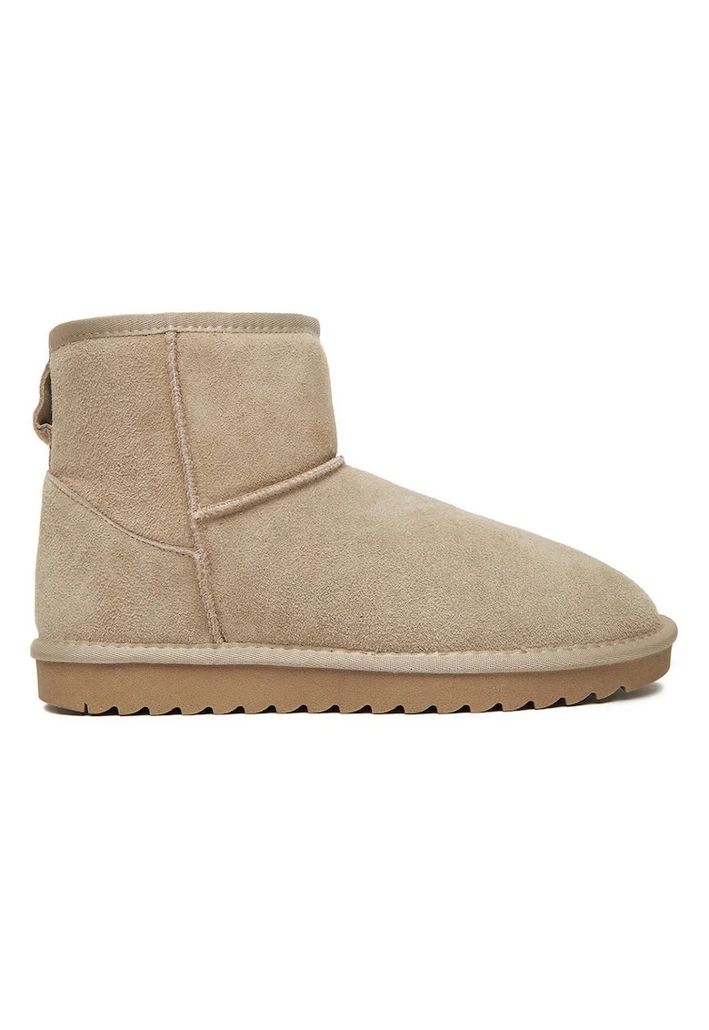 Cizme dama,  piele naturala, bej, izolate,