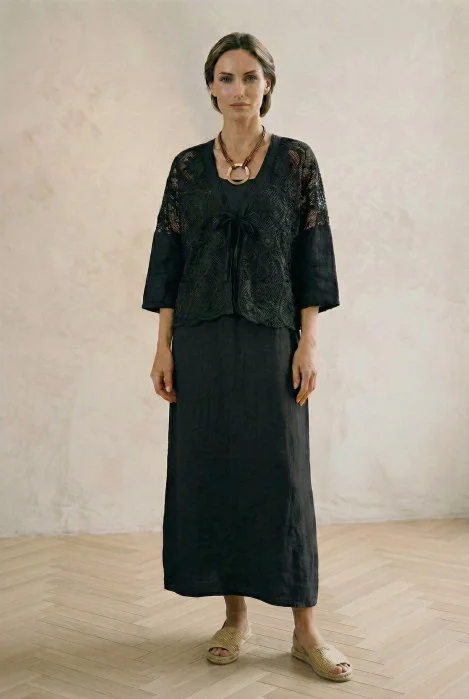 Compleu rochie lunga din in cu blazer dantelat si croi lejer boem elegant , neagra