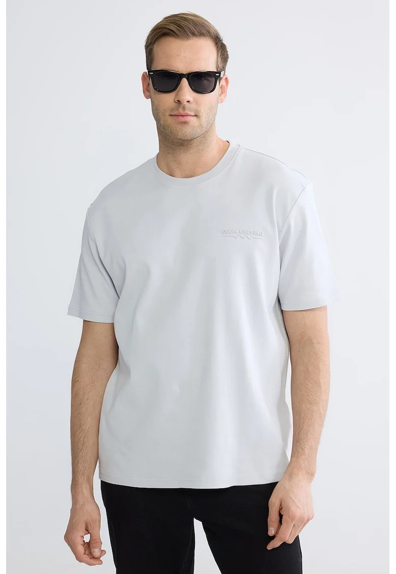 Tricou cu decolteu la baza gatului, Gri deschis