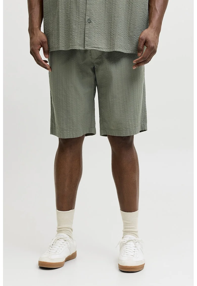 Pantalomi scurti cu aspect texturat si snur in talie, Verde pal