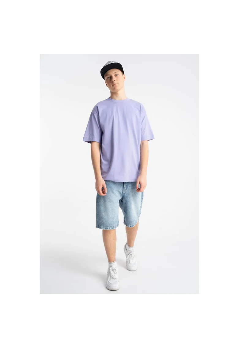 Tricou lejer cu maneci cazute si decolteu la baza gatului