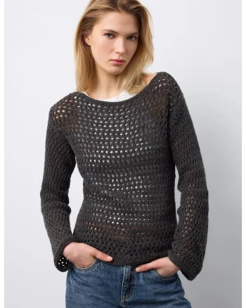 Pulover cu maneci largi, Negru
