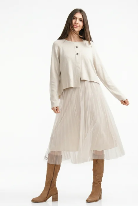 Rochie suprapusa din tulle  cu puloveras cu nasturi metalici, ivoire