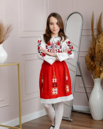 Compleu traditional bicolor pentru fetite cu motiv floral rosu Emilia