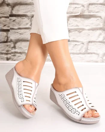 Papuci dama cu platforma Albi din Piele Ecologica Adaya