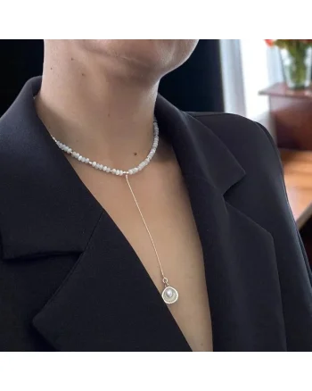 Lantisor lung elegant din argint cu rondele din sidef de scoica si pandantiv scoica cu perla