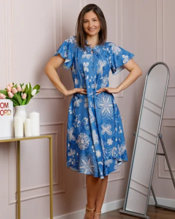 Rochie midi albastra cu imprimeu floral ivoire si snur la decolteu Shelby