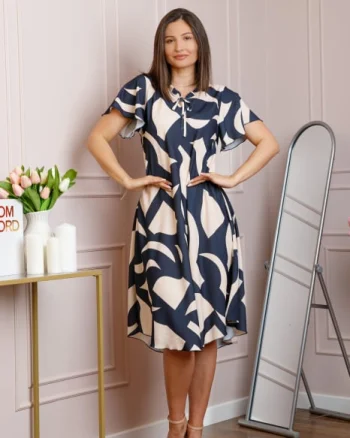 Rochie midi bleumarin cu imprimeu abstract ivoire si snur la decolteu Shelby