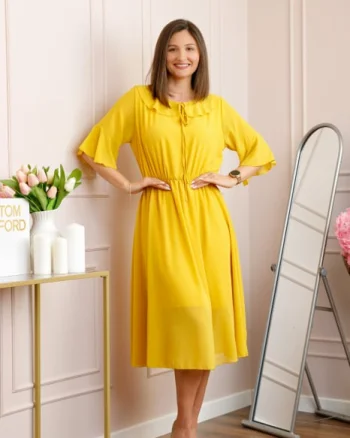 Rochie galbena vaporoasa cu elastic in talie si volanas la decolteu Allegra