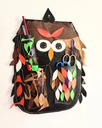 Organizator pentru perete,lucrat manual din piele naturala , cu bufnita,unicat