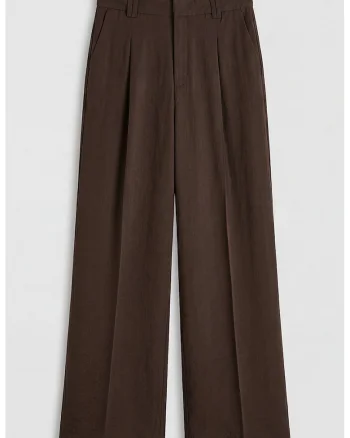 Pantaloni cu croiala ampla si pensa, Maro inchis
