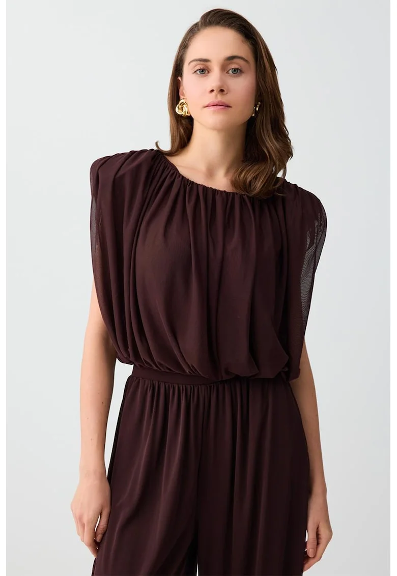 Bluza lejera, Maro pamantiu