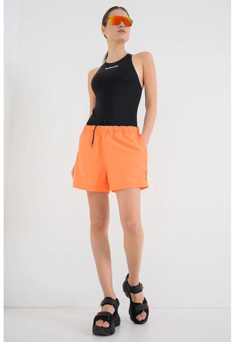 Costum de baie intreg cu bretele incrucisate pe partea din spate, Negru