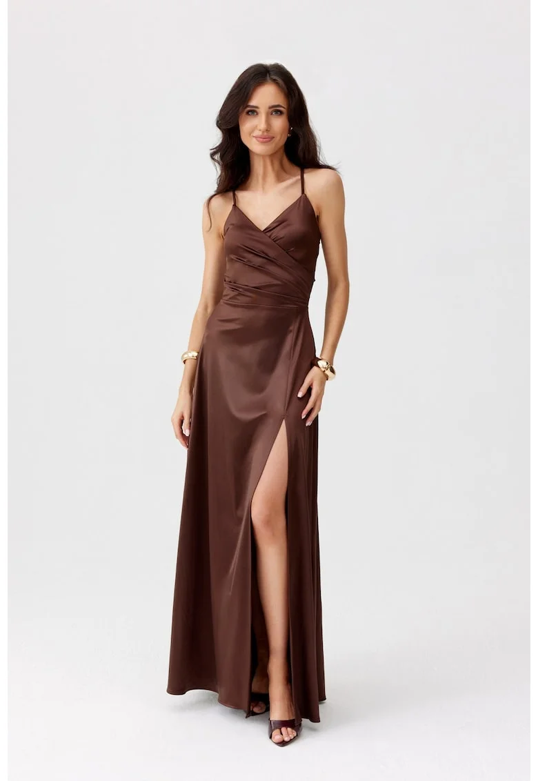 Rochie maxi cu decolteu petrecut si slit adanc Serena, Maro