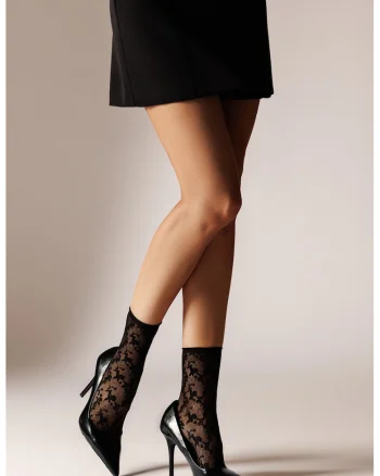 Sosete lungi cu model
