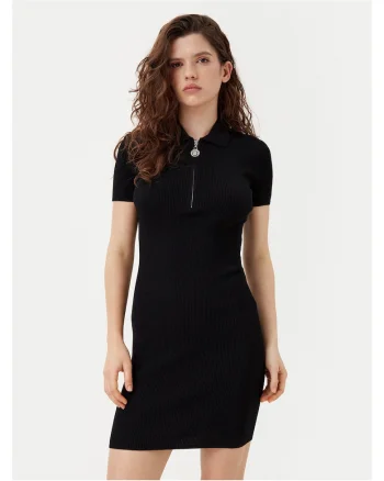 Rochie tricotata de dama  neagra, 2 caracteristici reprezentative,