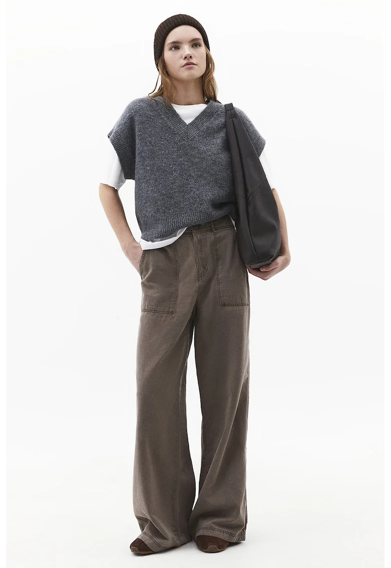Pantaloni din amestec de lyocell cu croiala ampla, Maro