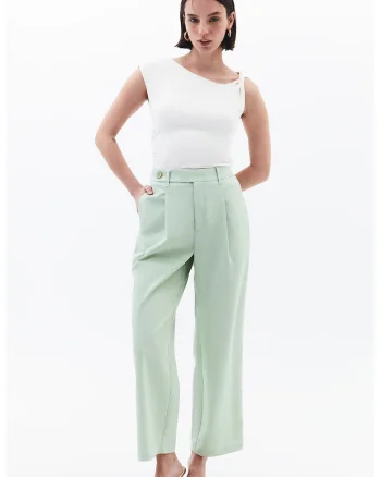Pantaloni cu croiala ampla si pliuri frontale, Verde pal