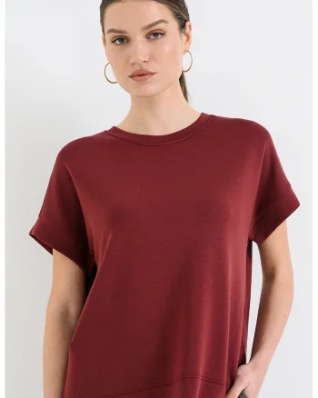 Tricou uni cu croiala lejera, Maro scortisoara