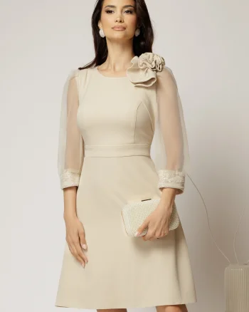 Rochie DY Fashion bej cu maneci din organza si detaliu floral