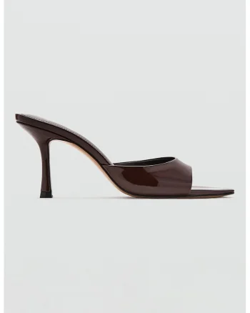 Papuci cu toc stiletto, Maro inchis