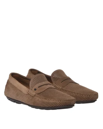 Pantofi loafer de piele intoarsa cu perforatii, Maro