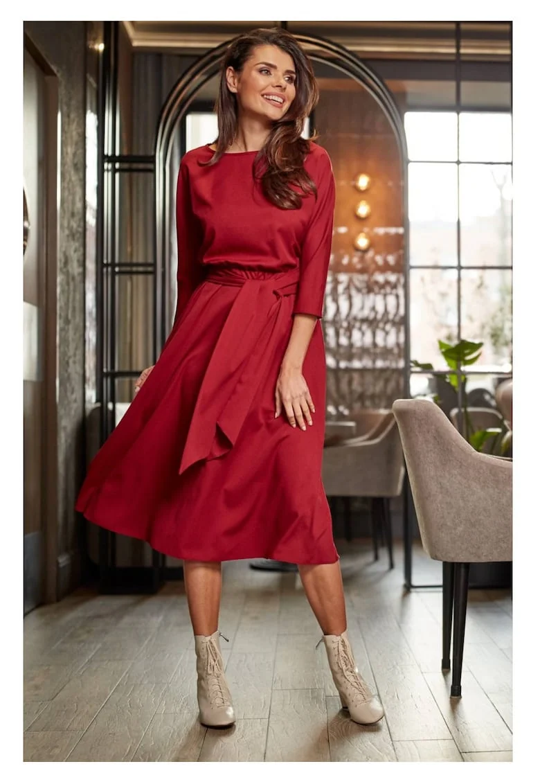 Rochie De Dama,  Model Midi Asimetric Cu Talie Marcata, Bordo, 96% Poliester 4% Elastan, Rochii Elegante De Zi, Croiala Fluida Cu Slit, Tinuta Luxoasa Casual Si De Seara, Super Confortabila, Fabricata In Polonia, Design Fashion, Rosu