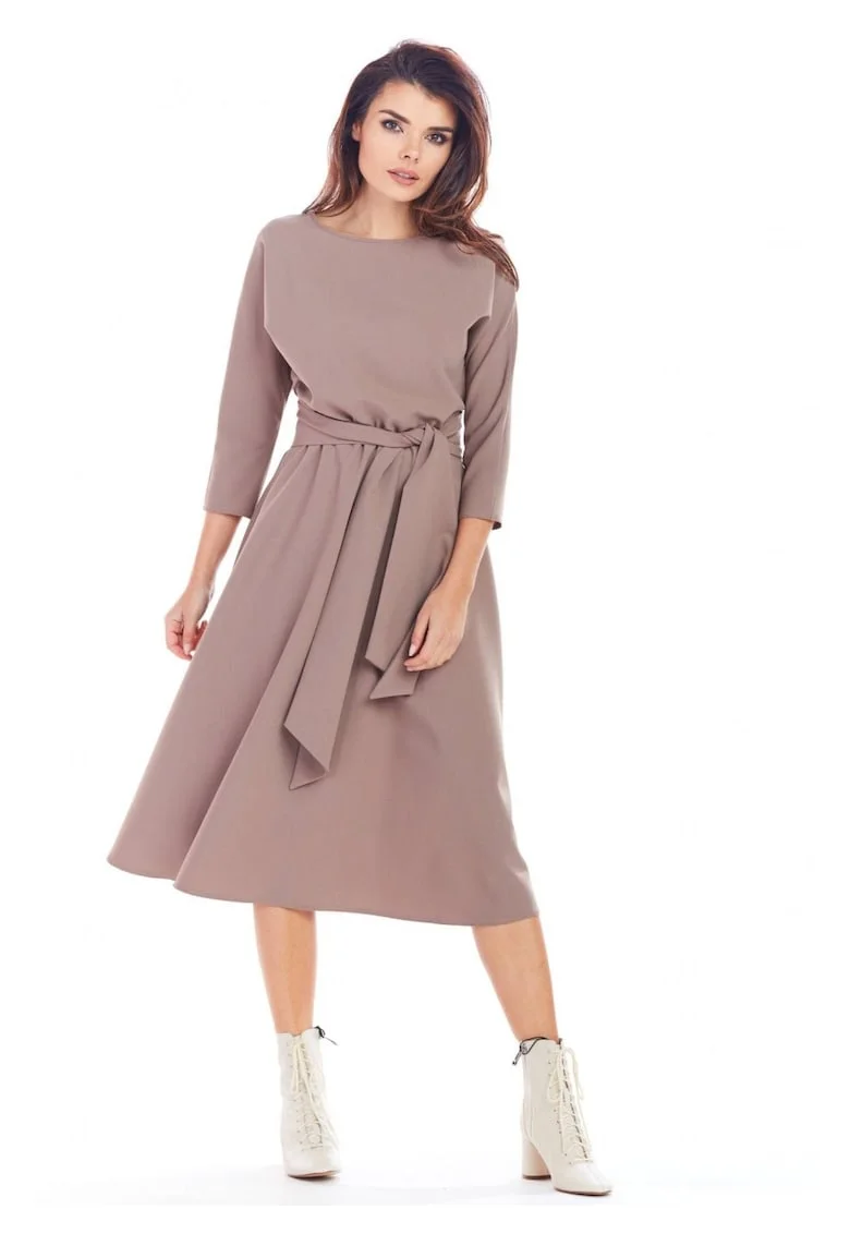 Rochie De Dama,  Model Asimetric Cu Talie Marcata, Cappuccino, 96% Poliester 4% Elastan, Rochie Midi Eleganta, Croiala Fluida Cu Slit, Tinuta Luxoasa Casual Si De Seara, Super Confortabila, Fabricata In Polonia, Design Fashion, Cappuccino