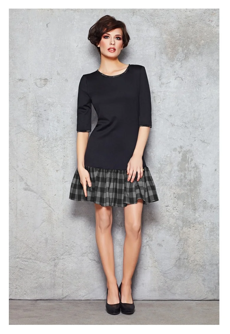 Rochie De Dama,  Model Cambrat In Carouri Cu Volan, Gri, 80% Poliester 15% Vascoza 5% Elastan, Rochie Midi Cu Maneca Scurta, Rochii Elegante De Dama, Tinuta Luxoasa Rafinata, Fabricata In Polonia, Fashion Premium Pentru Office, Gri