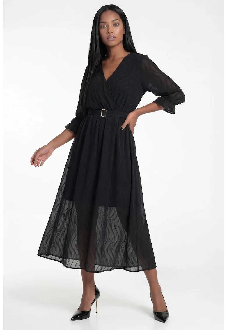 Rochie midi  neagra, croiala evazata, decolteu in V, maneci 3/4, curea in talie