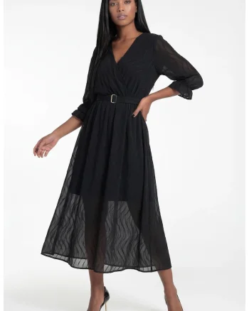 Rochie midi  neagra, croiala evazata, decolteu in V, maneci 3/4, curea in talie