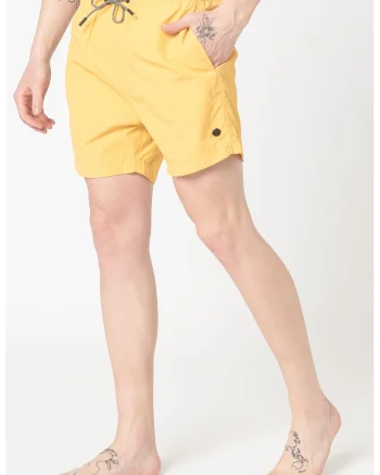 Pantaloni scurti relaxed fit de baie Studios, Galben