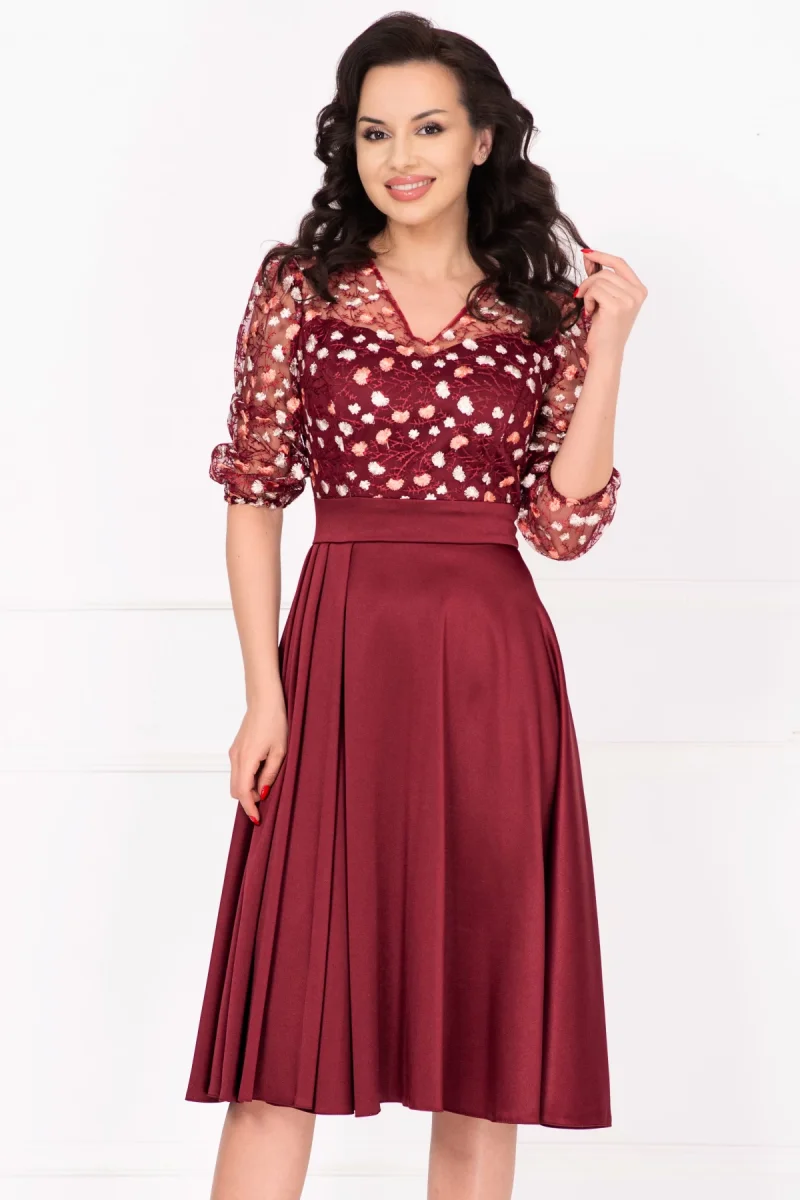 Rochie de ocazie eleganta bordo Cristina cu bust brodat