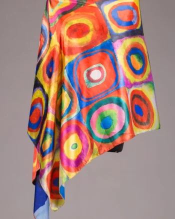 Esarfa dreptunghiulara cu doua fete, din matase, cu model inspirat  dupa pictura lui Kandinski