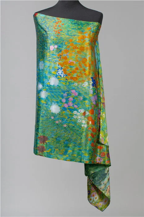 Esarfa cu doua fete, din matase, imprimata cu model inspirat  dupa    Camp cu maci   de Claude Monet
