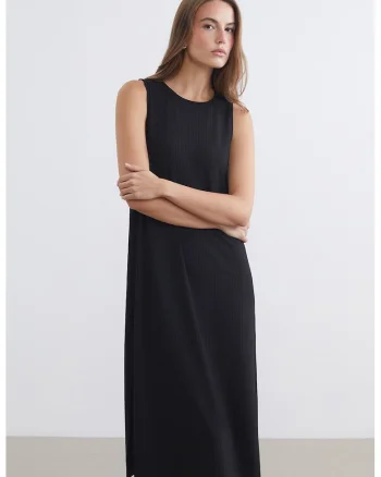 Rochie midi cu croiala dreapta si model uni, Negru