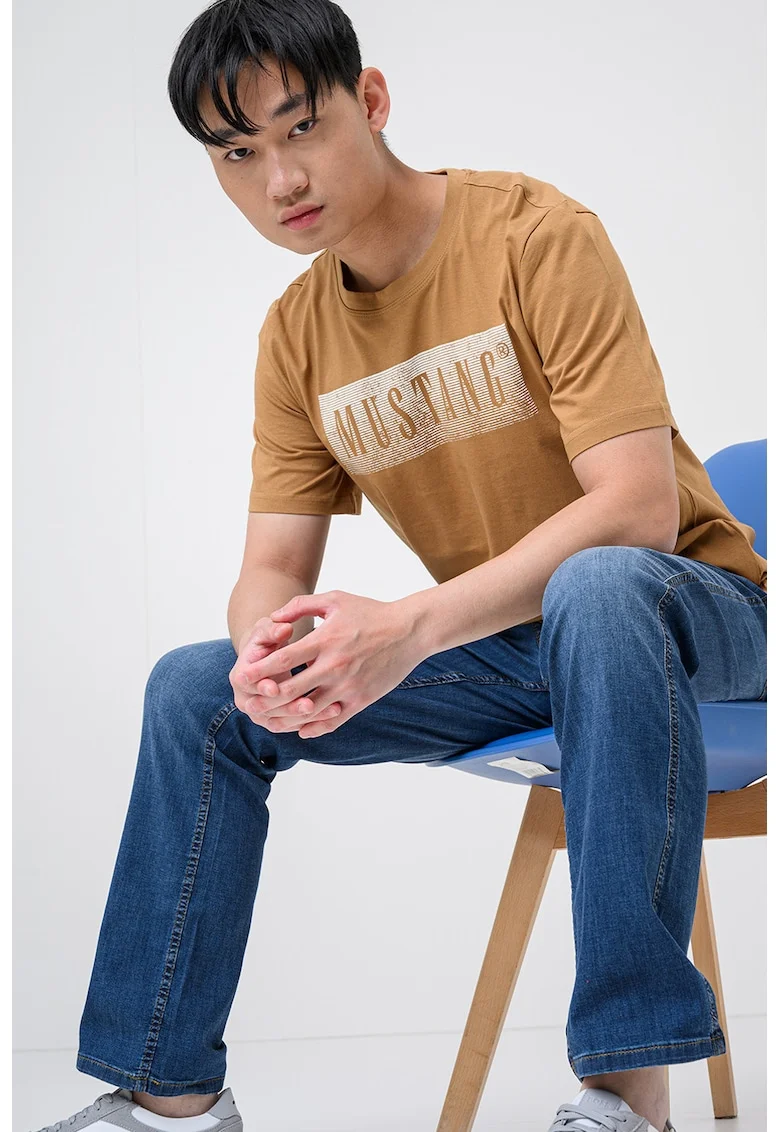 Tricou cu decolteu la baza gatului si imprimeu logo Austin, Maro camel