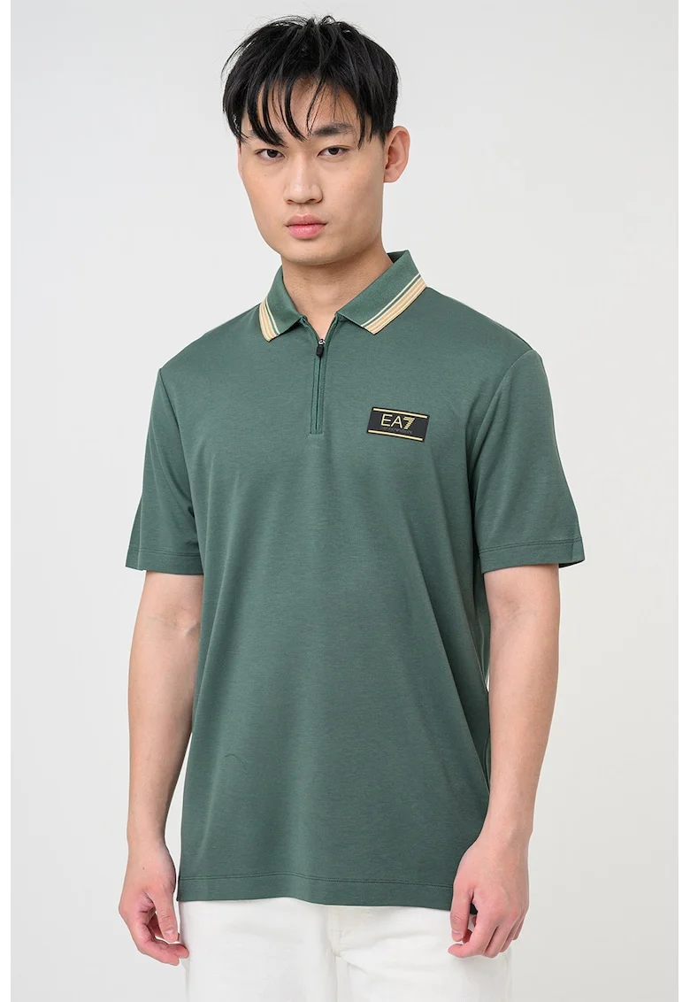 Tricou polo cu aplicatie logo si fermoar scurt Premium Label, Verde padure