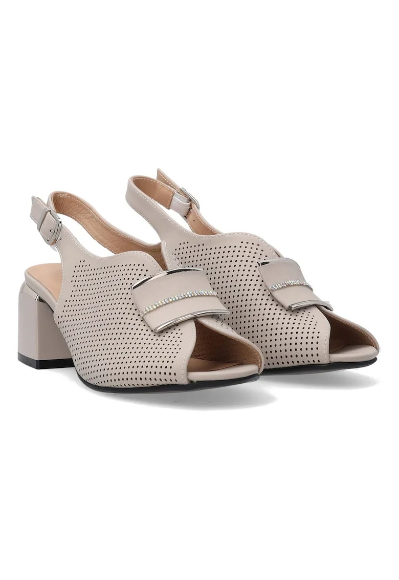 Sandale perforate cu toc masiv din piele