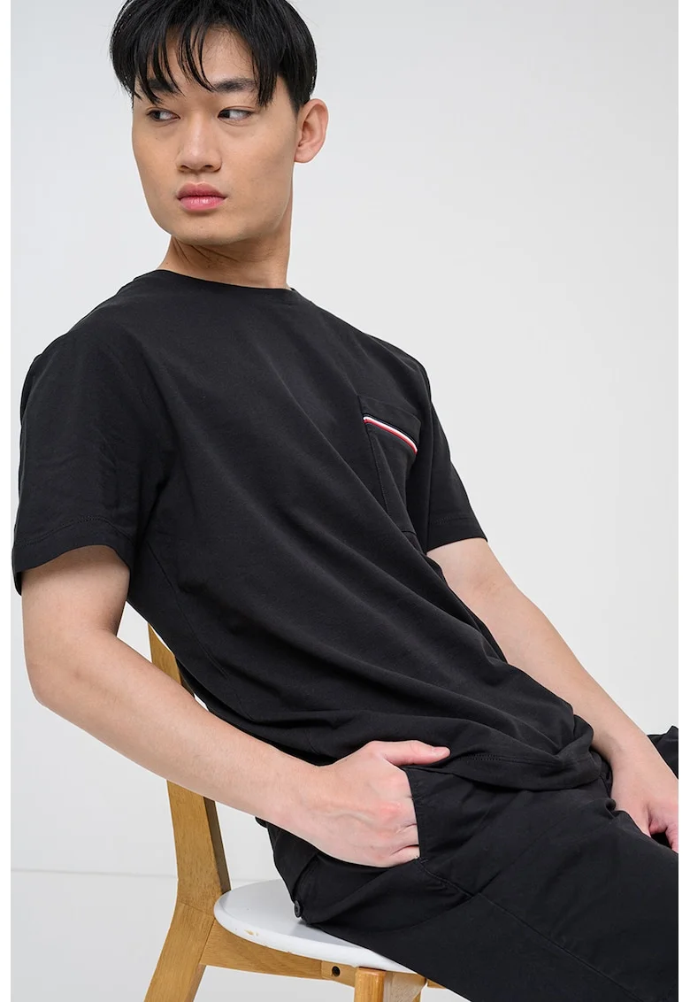 Tricou din bumbac cu buuznar pe piept, Negru