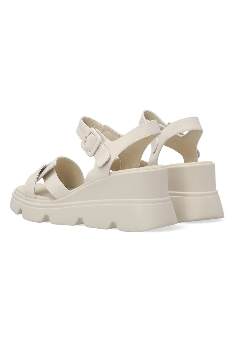 Sandale de piele uni cu platforma