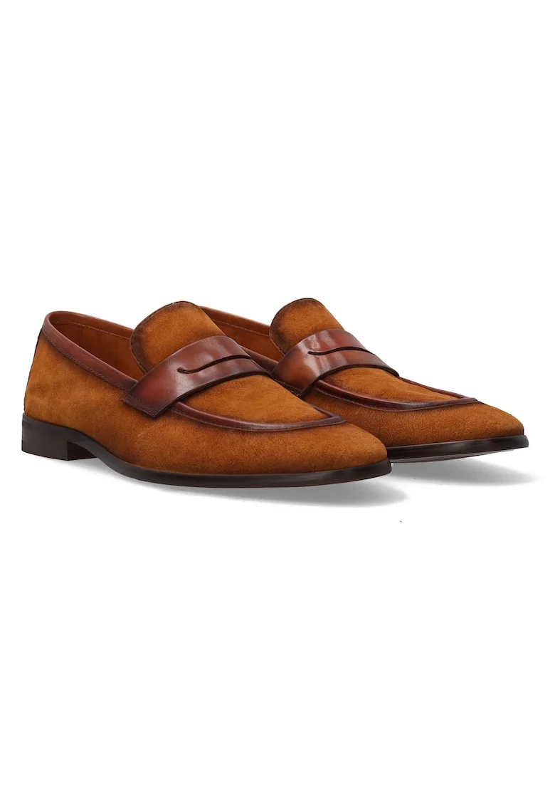 Mocasini uni de piele