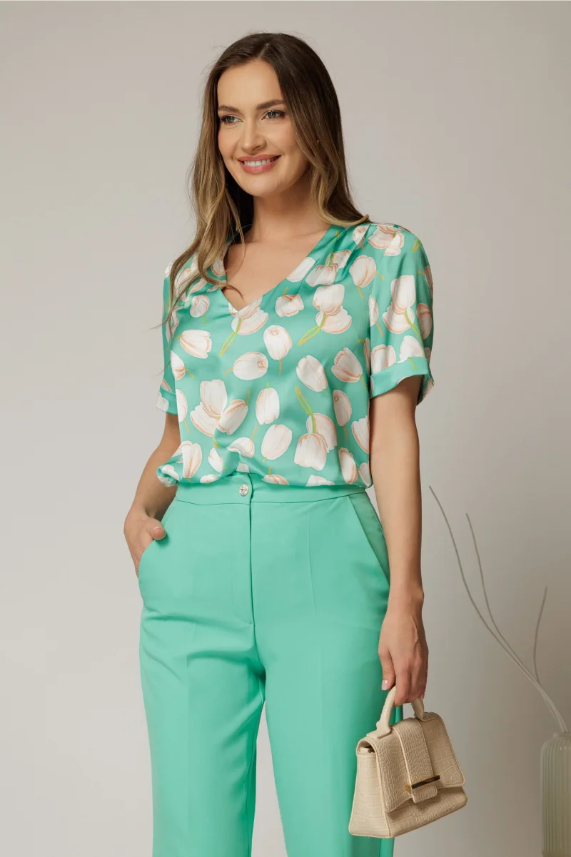 Bluza dama verde cu imprimeu lalele si maneci scurte