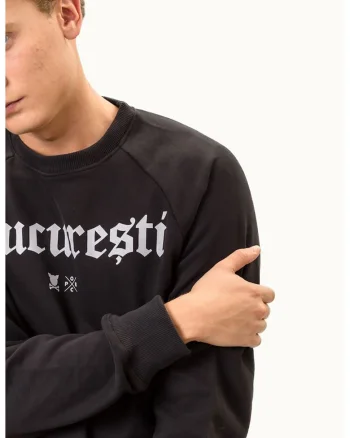 Bluza de trening unisex cu decolteu la baza gatului si imprimeu, Alb/Negru