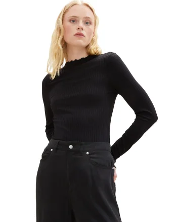 Pulover striat cu terminatii valurite, Negru