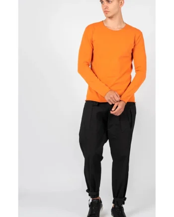 Bluza cu decolteu rotund,
