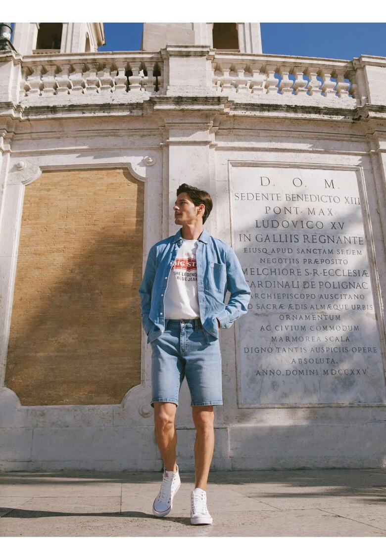 Pantaloni scurti barbati  denim indigo, design cu 5 buzunare, talie normala