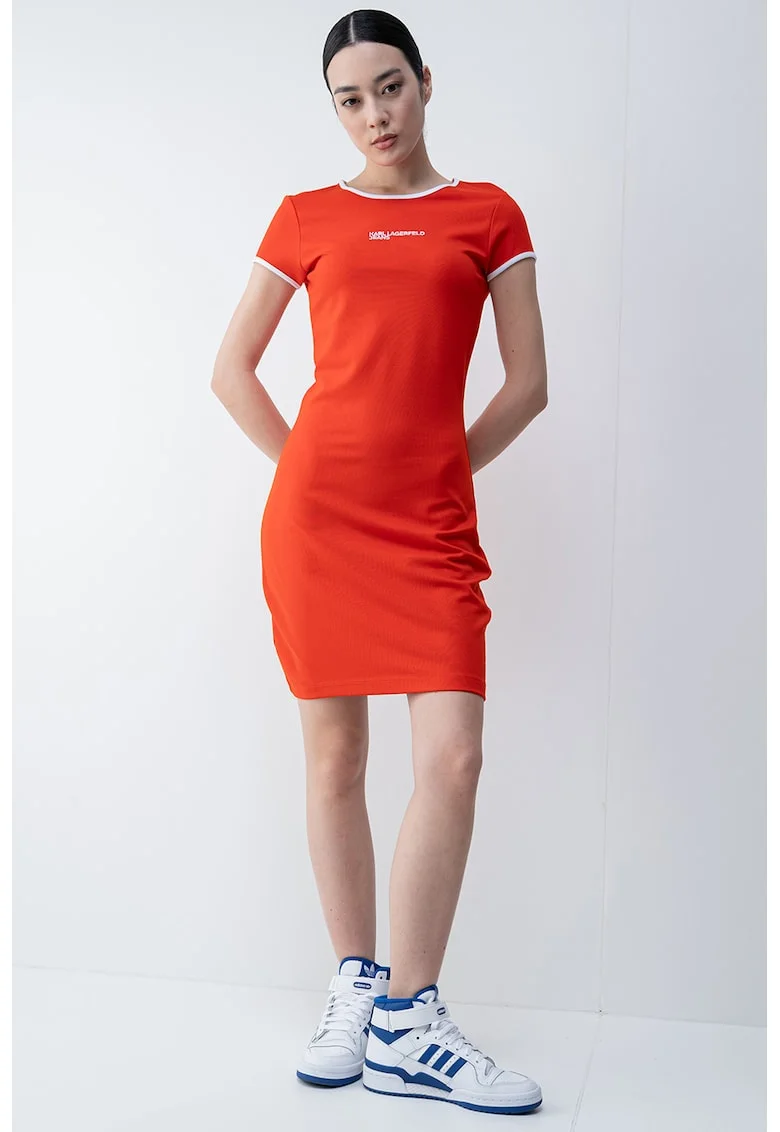 Rochie-tricou mini, Rosu