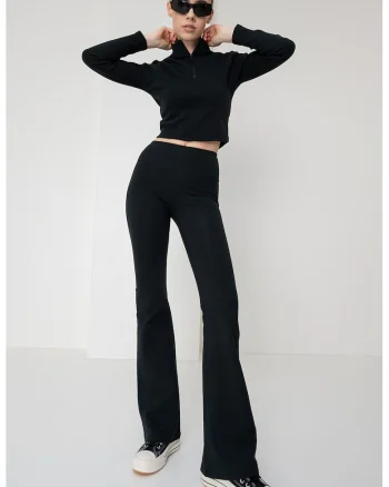 Bluza crop cu fenta cu fermoar, Negru