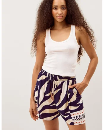 Pantaloni scurti cu buzunare laterale Paloma, Alb fildes/Albastru indigo